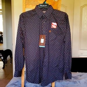 Men's Ariat shirt. New with tags.